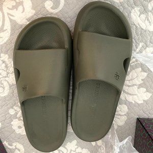 Tory Burch Shower Slides